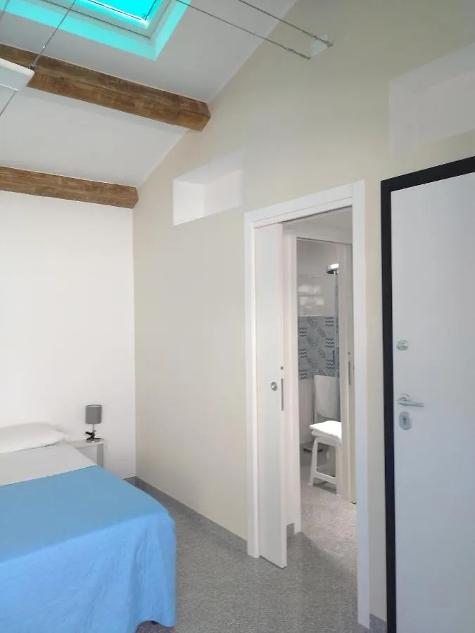 La Reggia Apartments ミラッツォ 0*,  イタリア