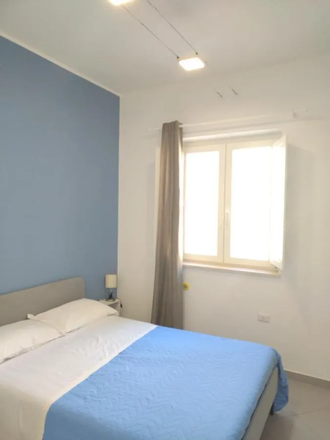 La Reggia Apartments ミラッツォ 0*,
